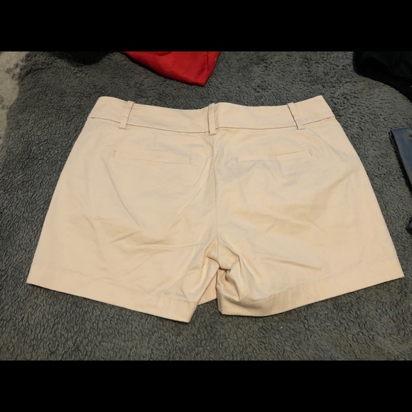 Ann Taylor Pants - Ann Taylor Blush City Short